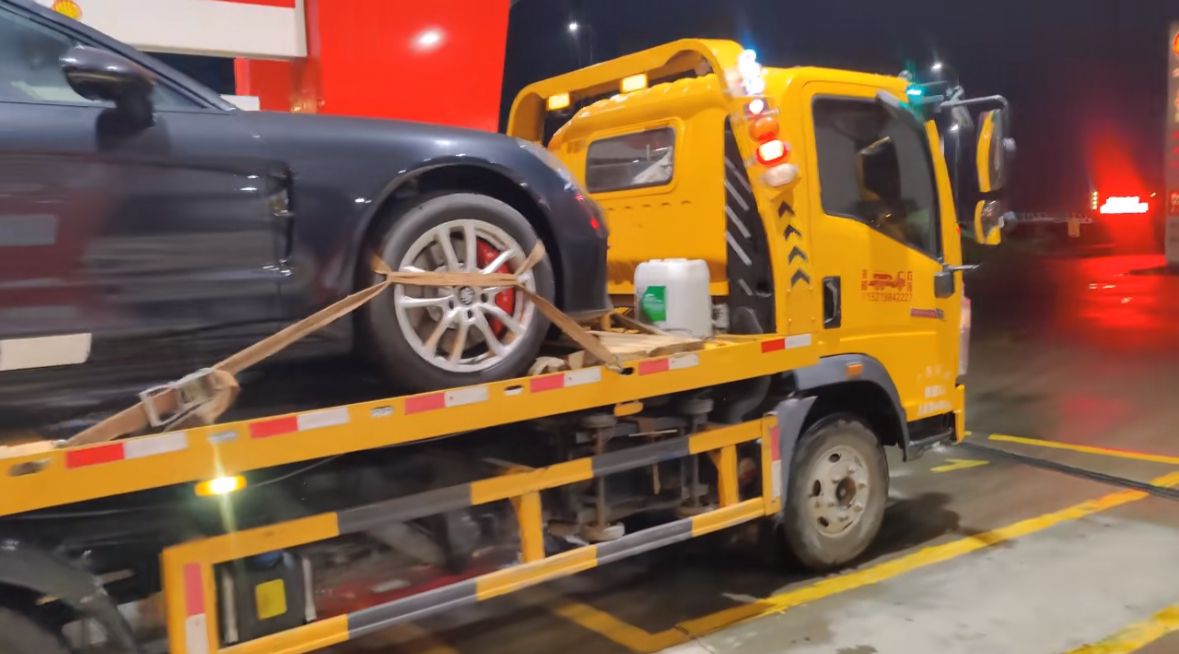 盘锦行车途中遇到突发状况该如何呼叫道路救援？